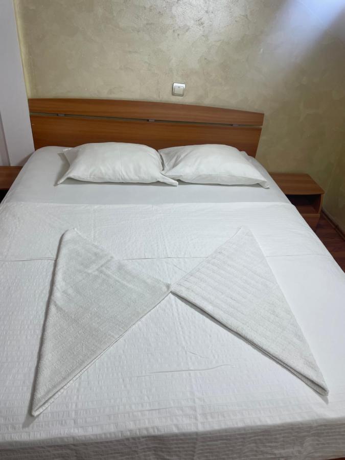 KM 80 Restaurant&Hotel Mavrodolu Extérieur photo