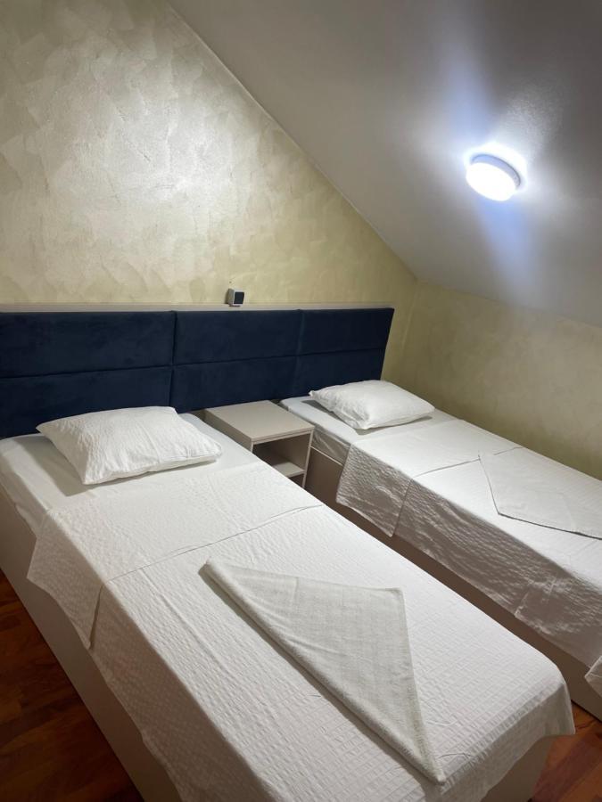 KM 80 Restaurant&Hotel Mavrodolu Extérieur photo