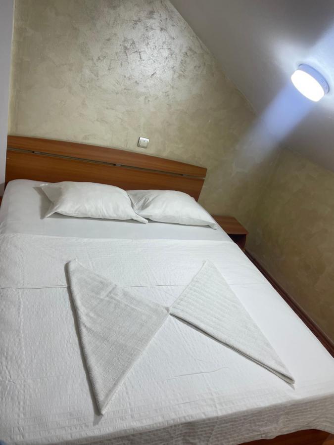 KM 80 Restaurant&Hotel Mavrodolu Extérieur photo
